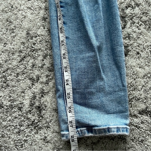 Good American Good Legs Skinny Jeans - Picture 5 of 7